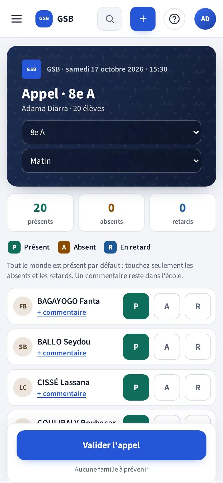 Appel de la 8e A sur téléphone : liste des élèves avec les boutons P, A et R